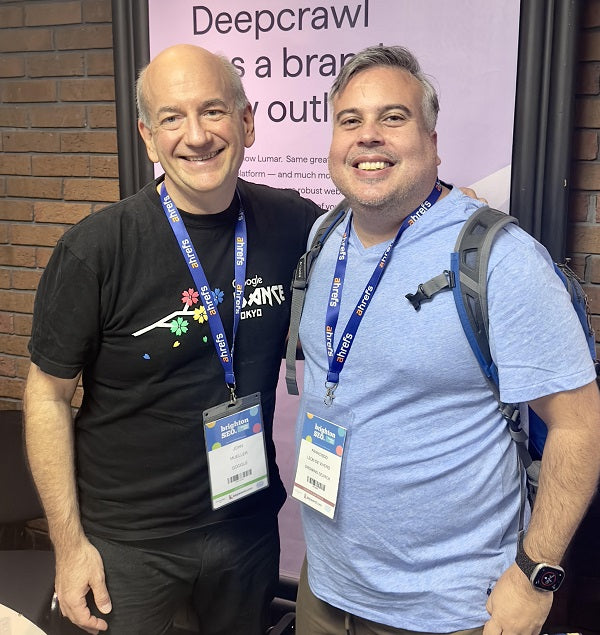 Francisco Leon de Vivero with John Mueller from Google Search Relations at Brighton SEO